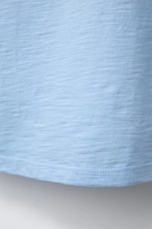 Однотонная футболка