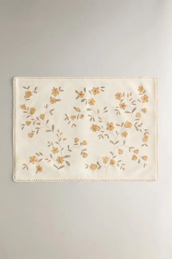 Плетеный подстаканник floral print