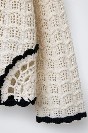 Свитер из кружева кроше с цветочным узором- Заказать в России