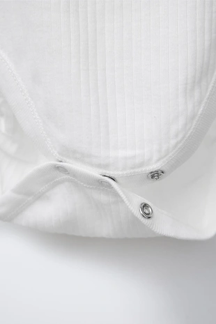 Набор из 3-х ребристых боди без рукавов- Заказать в России