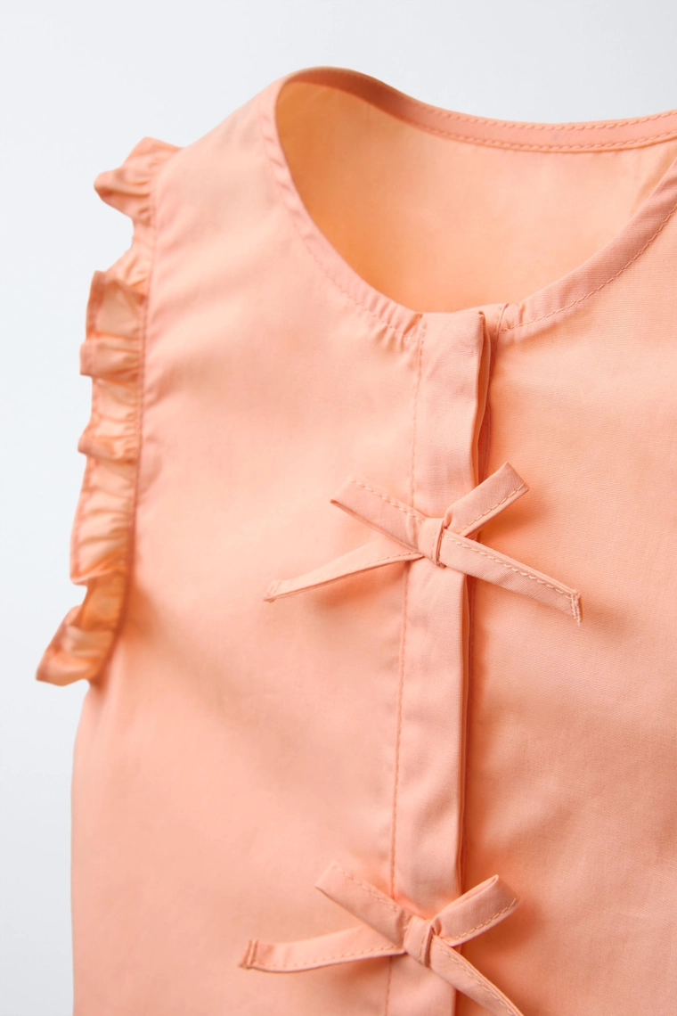 Топ с бантами