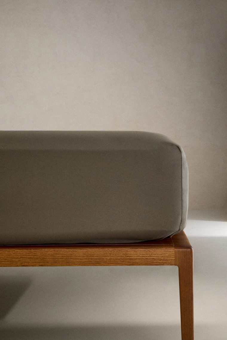 Сатиновое простынное полотно | 40 см (300 нитей)