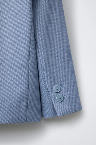 Костюмный блейзер комфортной посадки