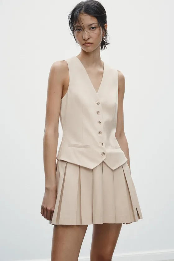 КОРОТКОЕ ПЛАТЬЕ В ПОЛОСКУ СО СКЛАДКАМИ