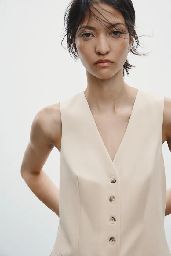 КОРОТКОЕ ПЛАТЬЕ В ПОЛОСКУ СО СКЛАДКАМИ