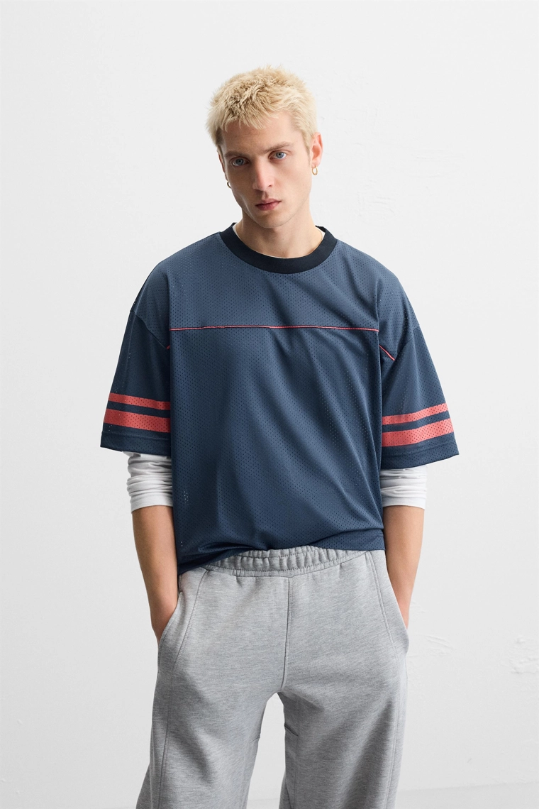 Футболка с открытой текстурой varsity