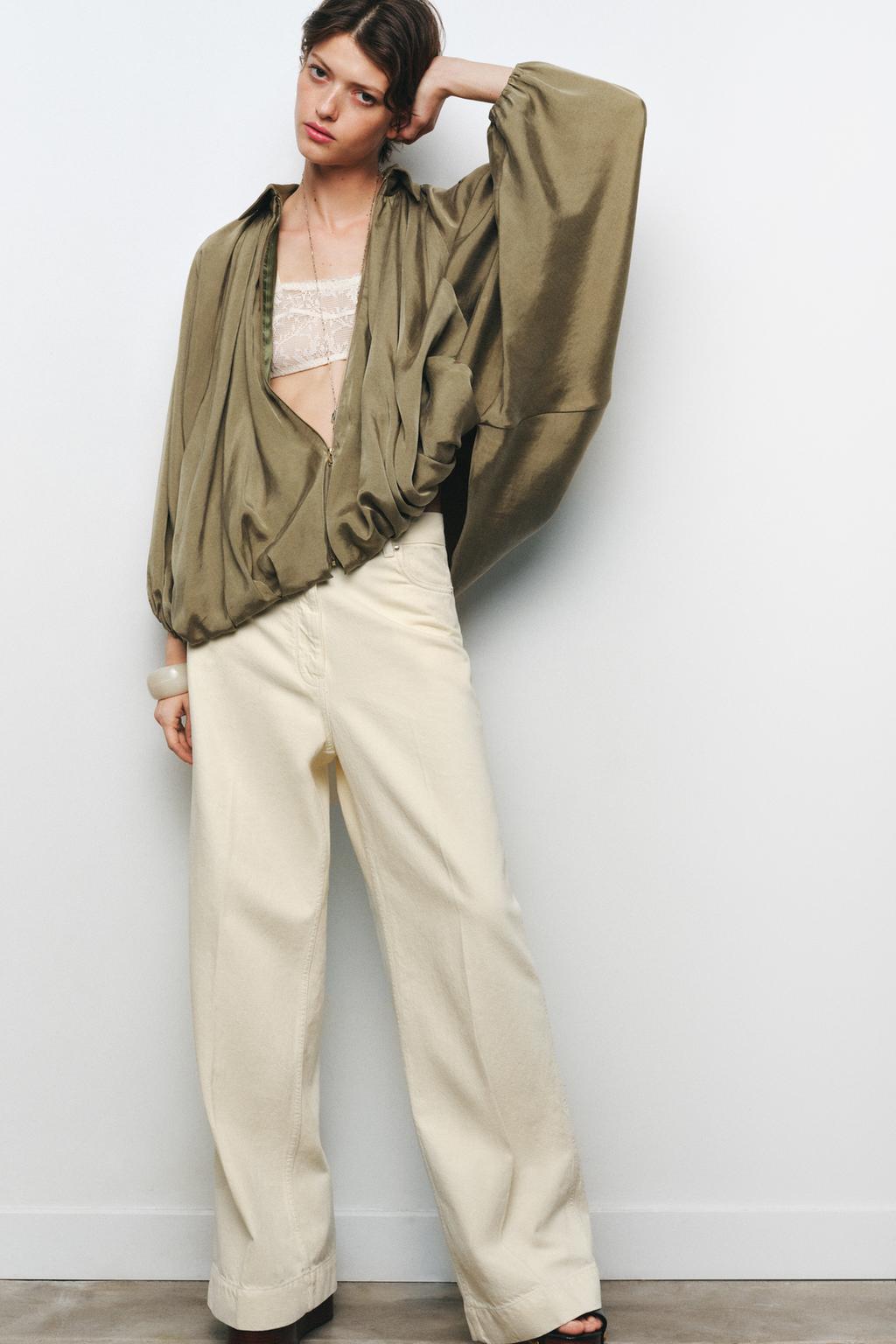 Zara Бомбер из коллекции «zw» - Цвет светлый хаки - light khaki