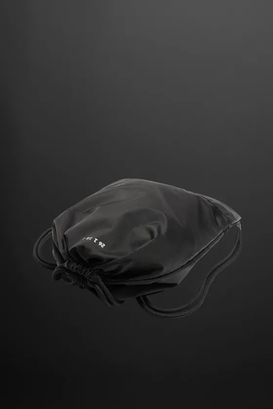 СПОРТИВНЫЙ РЮКЗАК С ВЫСОКОТЕХНОЛОГИЧНЫМИ ШНУРКАМИ