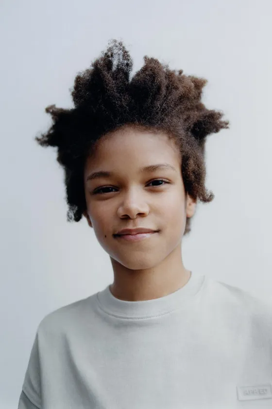 ФУТБОЛКА ИЗ ПЛОТНОЙ ТКАНИ