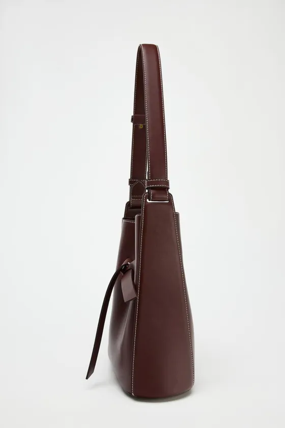 СУМКА-МЕШОК С ДЕКОРАТИВНОЙ СТРОЧКОЙ И УЗЛОМ