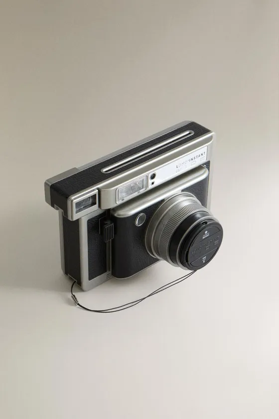 Большой моментальный фотоаппарат lomography