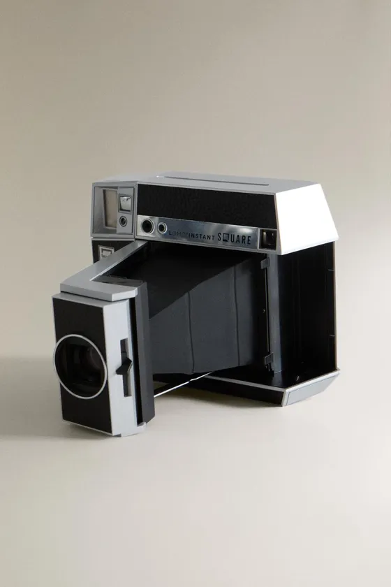 Моментальный фотоаппарат lomography