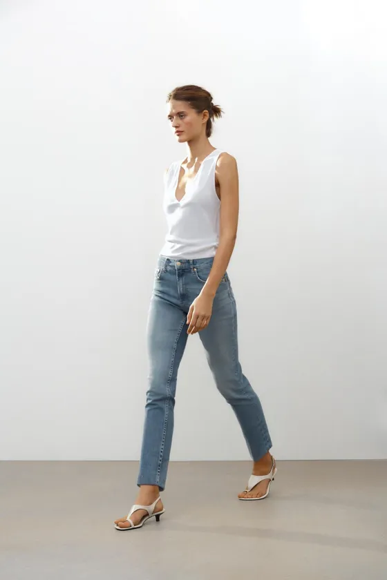 ДЖИНСЫ BOOTCUT CROPPED С ВЫСОКОЙ ПОСАДКОЙ — ZW COLLECTION