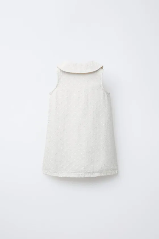 ПЛАТЬЕ ИЗ ТВИЛА С ЦВЕТОЧНОЙ ВЫШИВКОЙ