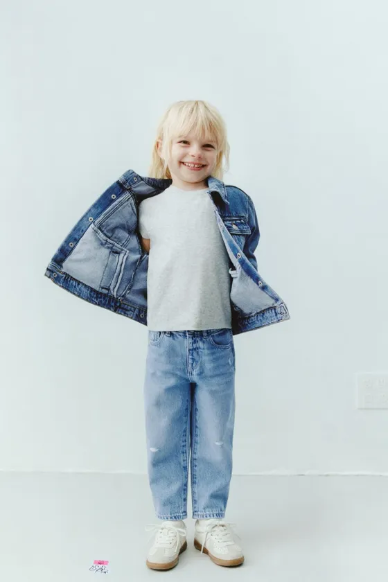 ДЖИНСЫ MOM FIT С РАЗРЕЗАМИ