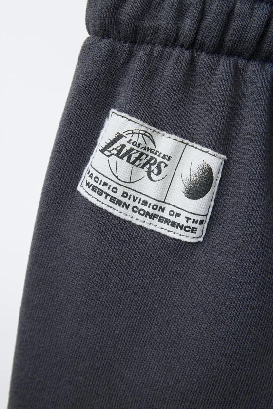 ШОРТЫ-БЕРМУДЫ LOS ANGELES LAKERS NBA ©