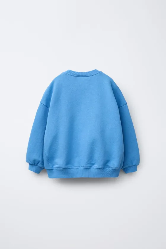 ТОЛСТОВКА С РЕЛЬЕФНОЙ НАДПИСЬЮ