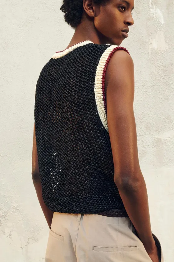 Жилет из текстурированной вязки - limited edition