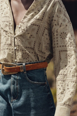 Рубашка с ажурной вышивкой- Заказать в России