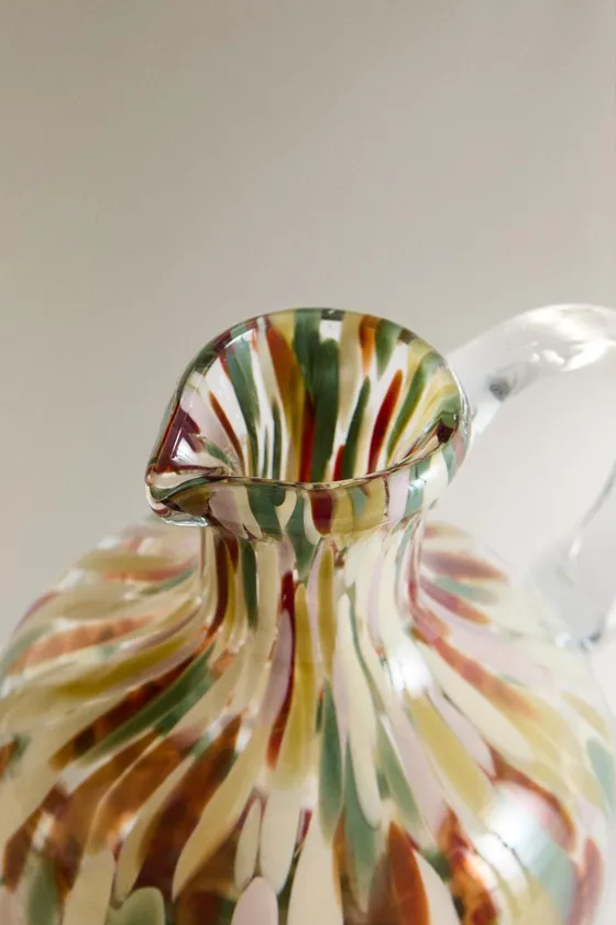 кувшин из цветного стекла