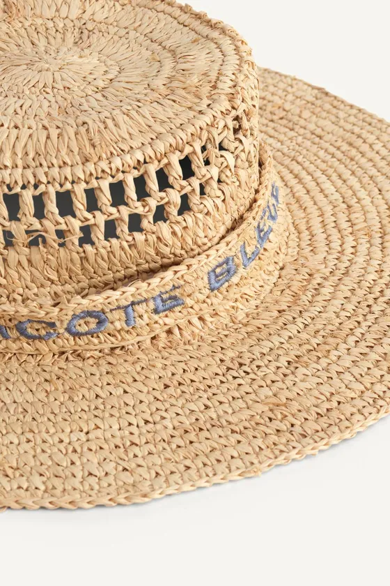 Кепка  с вышитым текстом