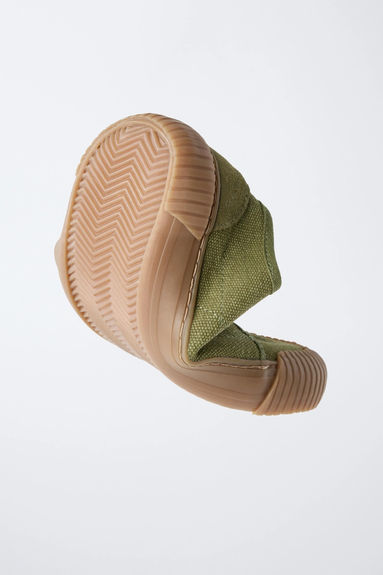 Кроссовки для голых ног comfort