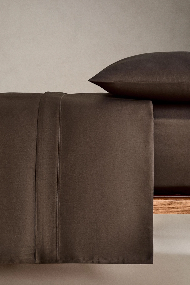 Сатиновый простынь на резинке | 40 см (300 tc)