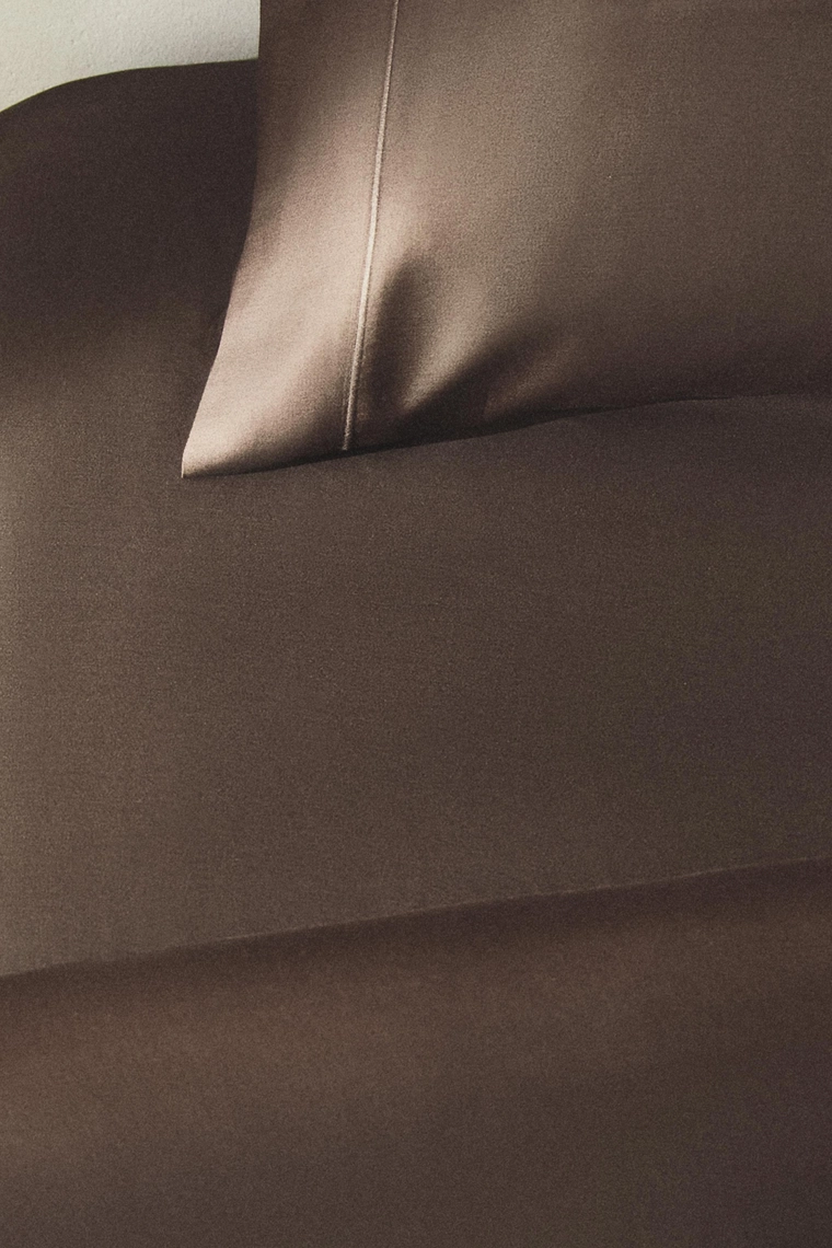 Сатиновый простынь на резинке | 40 см (300 tc)