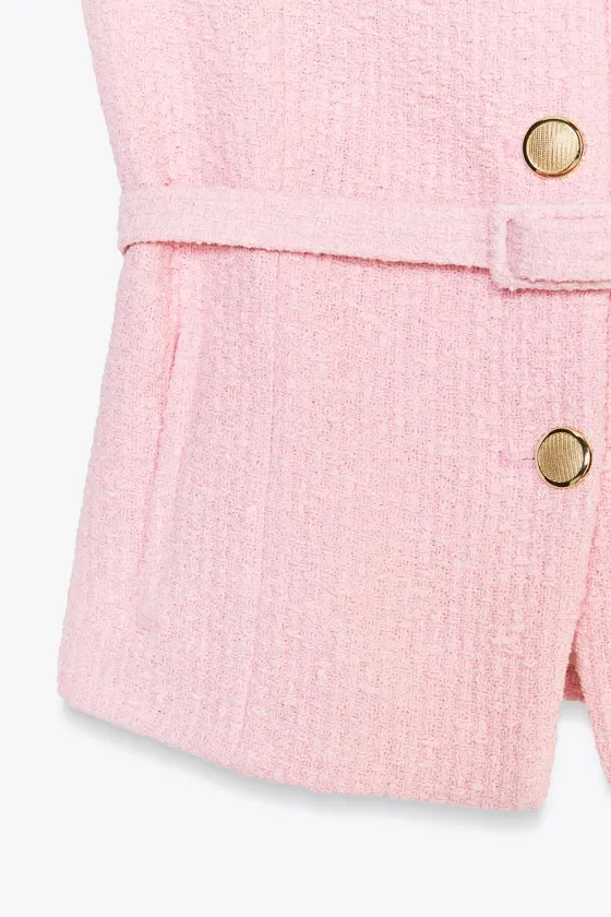 ЖИЛЕТ ИЗ РЕЛЬЕФНОЙ ТКАНИ С ПОЯСОМ