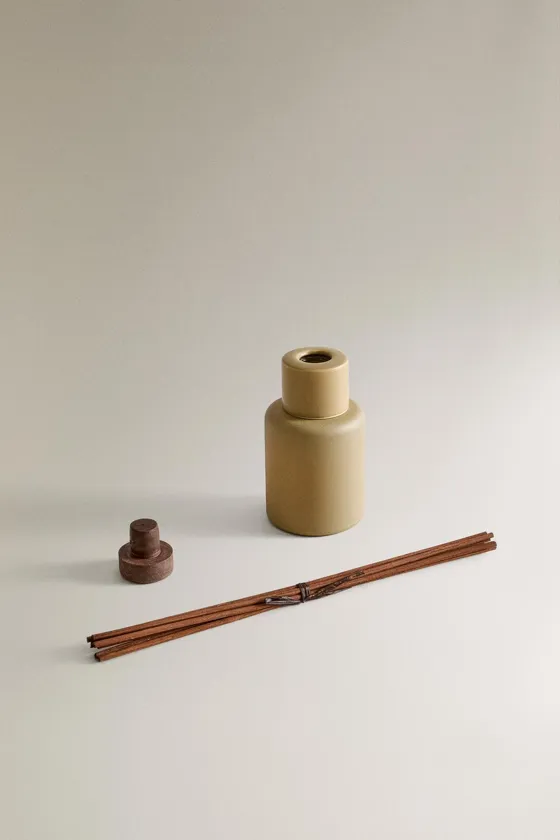 (190 ml) bergamot & sandalwood reed diffusers
