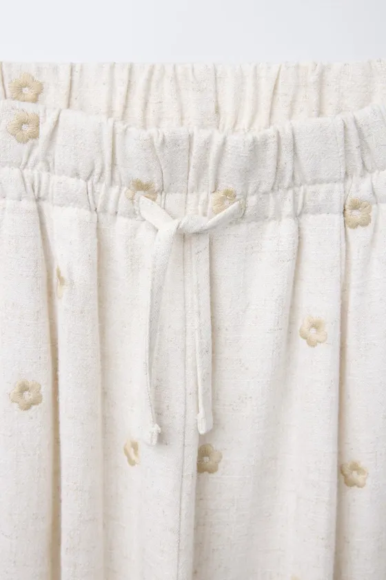 БРЮКИ WIDE LEG ИЗ СМЕСОВОГО ЛЬНА С ЦВЕТОЧНОЙ ВЫШИВКОЙ