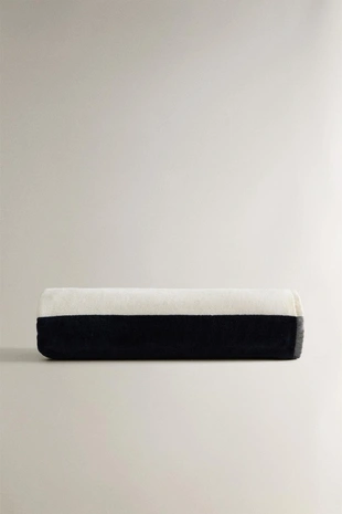 Пляжное полотенце из бархата в полоску