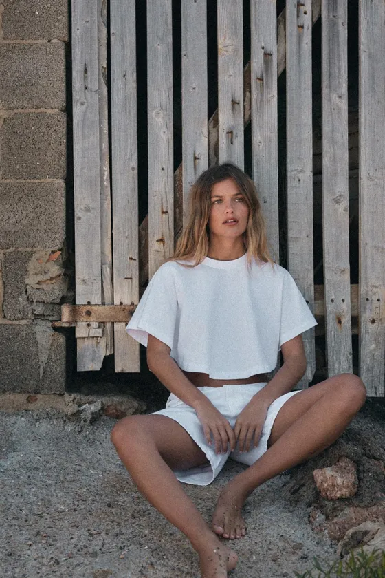 ФУТБОЛКА ИЗ ТКАНИ С ЭФФЕКТОМ ПОТЕРТОСТИ