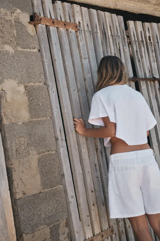 ФУТБОЛКА ИЗ ТКАНИ С ЭФФЕКТОМ ПОТЕРТОСТИ