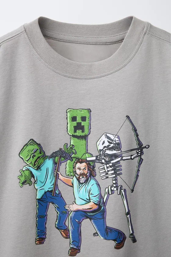 ФУТБОЛКА С ПРИНТОМ MINECRAFT © MOJANG AB. ™