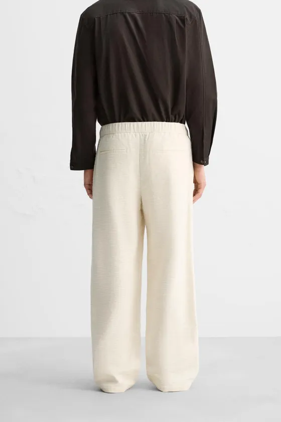 БРЮКИ RELAXED FIT ИЗ РЕЛЬЕФНОЙ ТКАНИ
