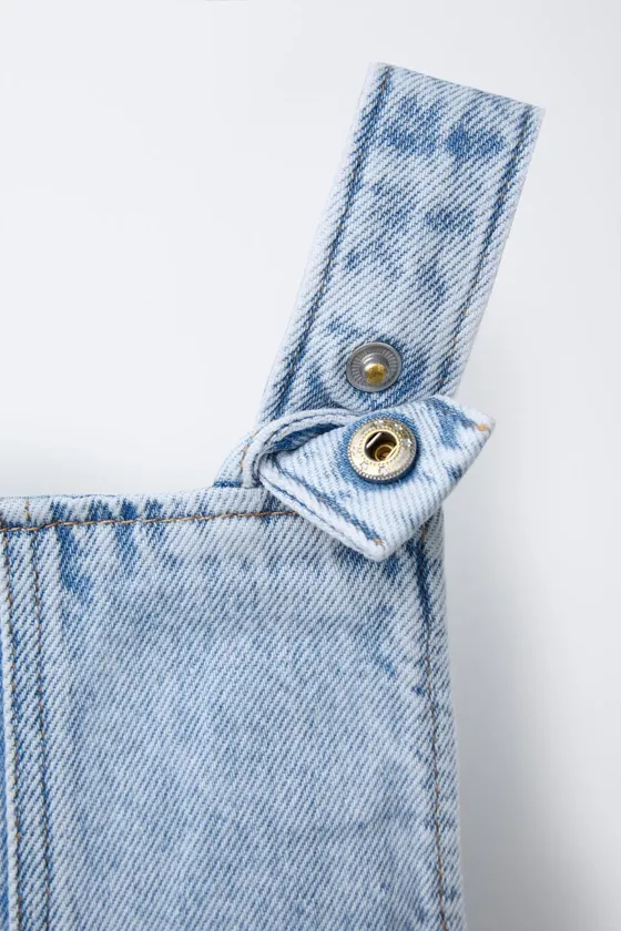 ДЖИНСОВЫЙ КОМБИНЕЗОН С ВЫШИВКОЙ «ВИШНЯ»