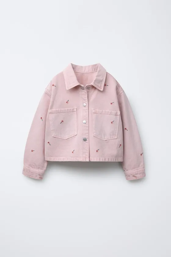 КУРТКА-РУБАШКА ИЗ ТВИЛА С ЦВЕТОЧНОЙ ВЫШИВКОЙ