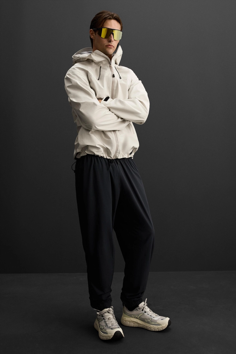 Беговые кроссовки zara