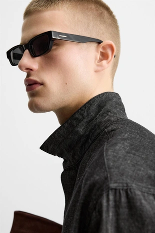 Джинсовая рубашка с карманами- Заказать в России