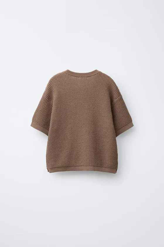 ТРИКОТАЖНАЯ ФУТБОЛКА С ВЫШИТЫМ КАРМАНОМ