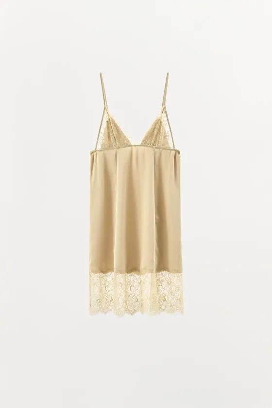 ПЛАТЬЕ-КОМБИНАЦИЯ С КОНТРАСТНЫМИ ДЕТАЛЯМИ — LIMITED EDITION