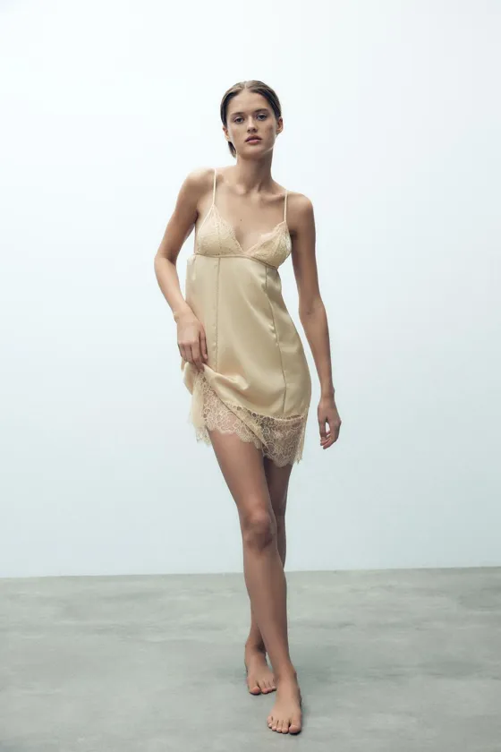 ПЛАТЬЕ-КОМБИНАЦИЯ С КОНТРАСТНЫМИ ДЕТАЛЯМИ — LIMITED EDITION