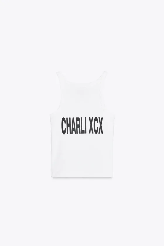 ТОП С БРЕТЕЛЯМИ И НАДПИСЬЮ CHARLIE XCX©