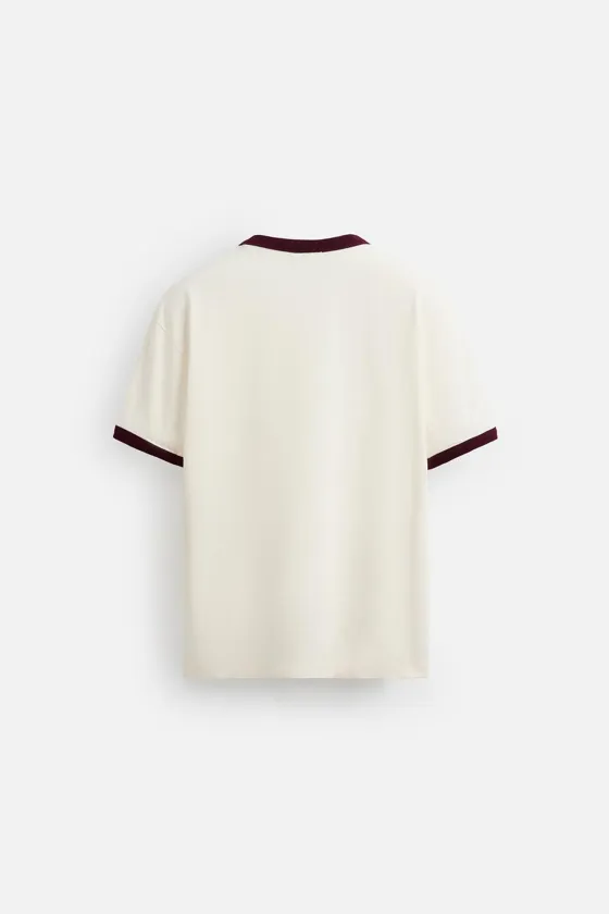 ФУТБОЛКА В РУБЧИК С КОНТРАСТНЫМИ ДЕТАЛЯМИ