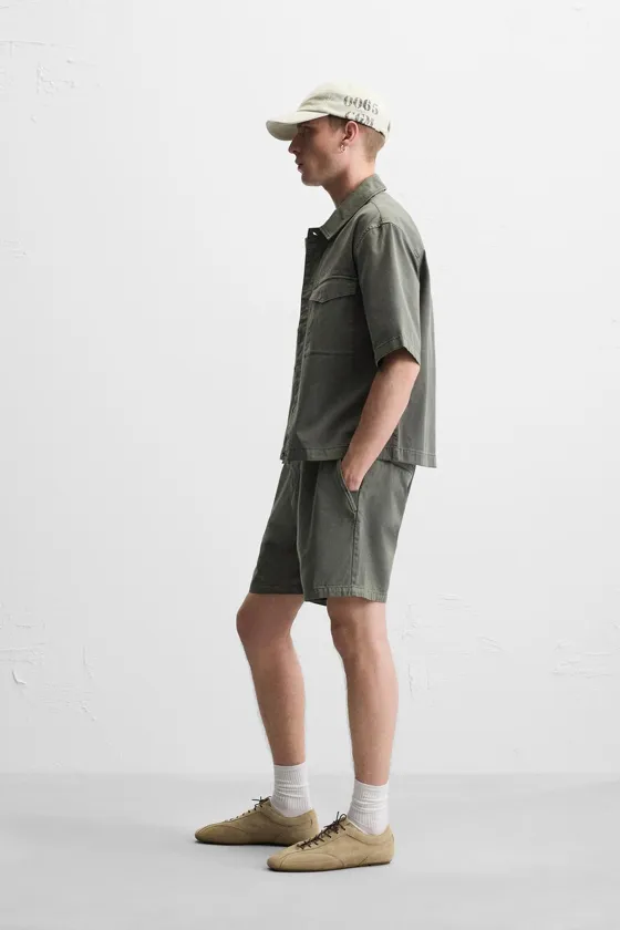 ШОРТЫ RELAXED FIT ИЗ ТКАНИ С ЭФФЕКТОМ ПОТЕРТОСТИ