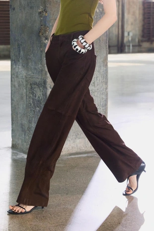 Брюки из 100% замши — ZW COLLECTION, LIMITED EDITION- Заказать в России