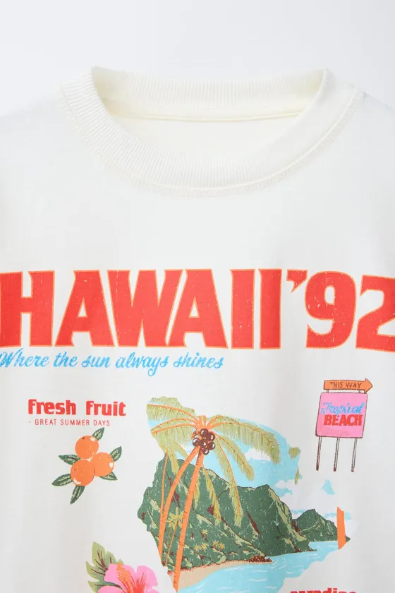 ФУТБОЛКА С ЭФФЕКТОМ ПОТЕРТОСТИ И НАДПИСЬЮ