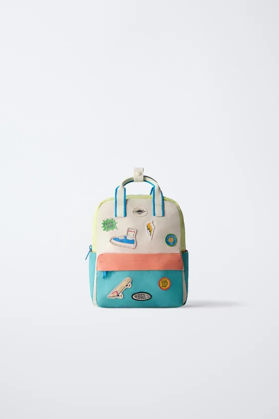 РЮКЗАК С АППЛИКАЦИЯМИ