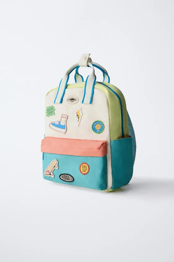 РЮКЗАК С АППЛИКАЦИЯМИ